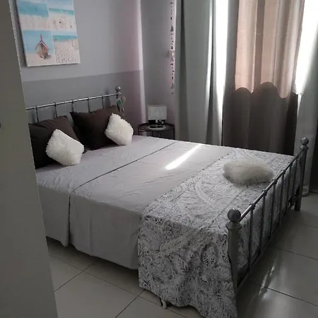 Centre ,seaview Modern ,best Location Paphos