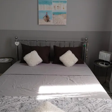 Δωμάτια σε οικογενειακή κατοικία Centre ,seaview Modern ,best Location *