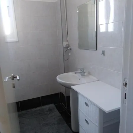 Centre ,seaview Modern ,best Location בית אירוח פאפוס